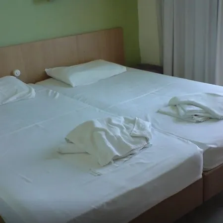 Hotel Aristea 3*